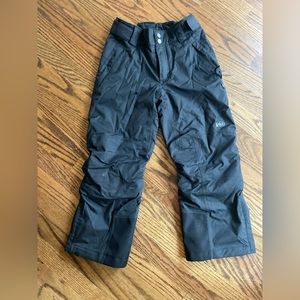 Boys (or girls!) REI shell ski pants in size YS/ size 8-10